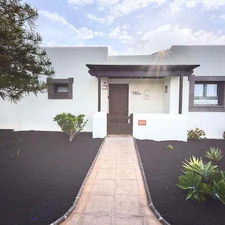 Casa Carla Playa Blanca
