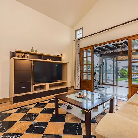 Casa Carla Villa *